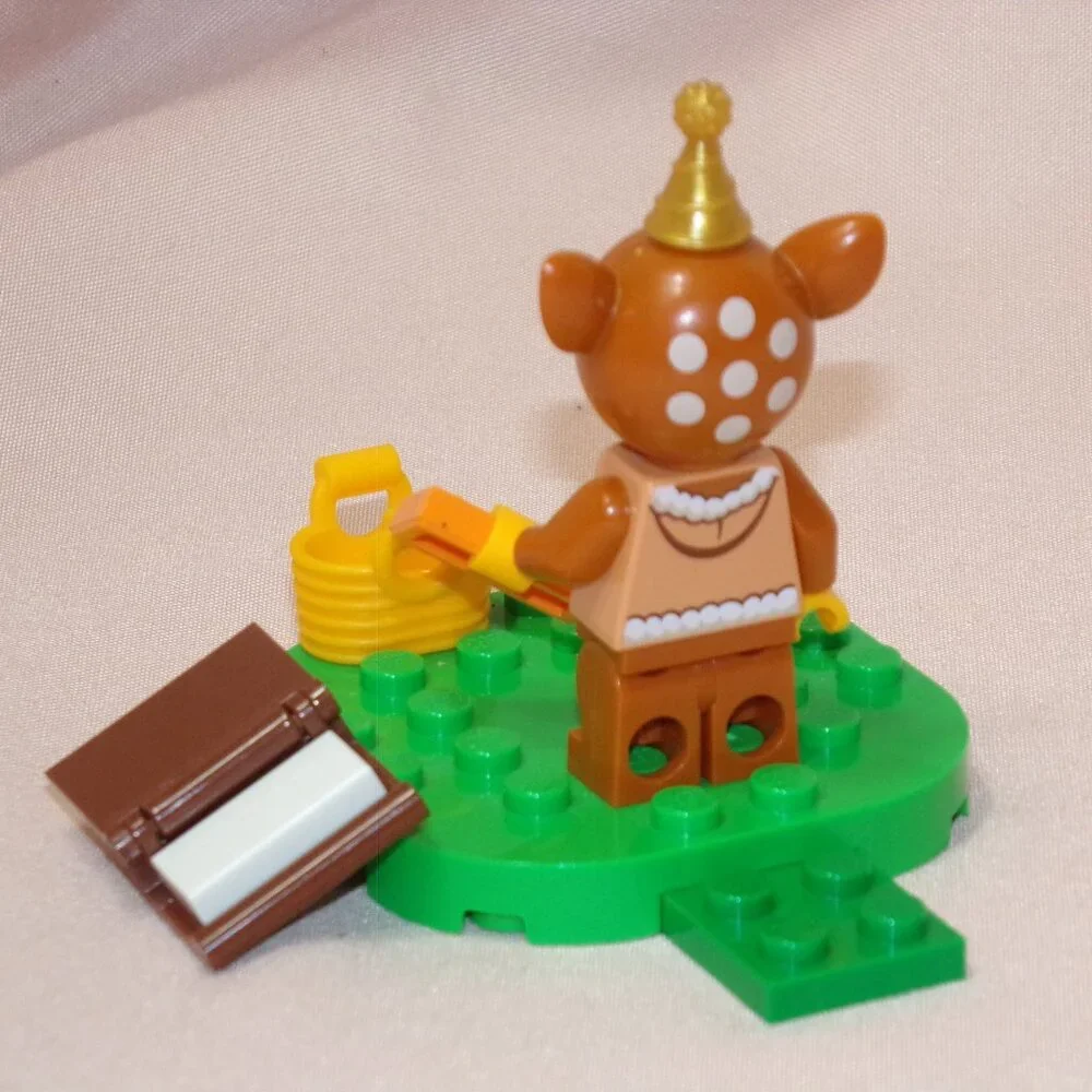 LEGO Animal Crossing Fauna Minifigure w/Basket Hat Phone Book Modular 2x4 Brick